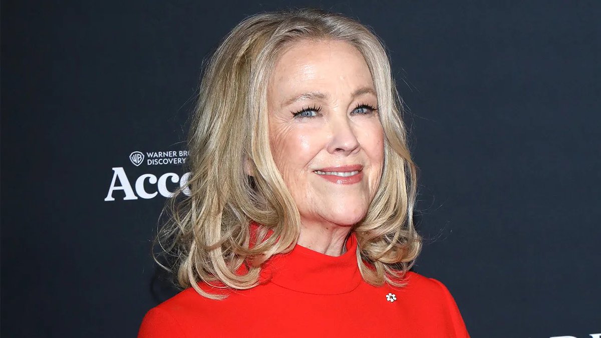 SSantiagosegura's tweet photo. Ha fallecido Catherine O’Hara, excelente actriz canadiense, me encantaba en “Solo en casa” y “Bitelchus”, pero recientemente la pudimos ver en “The Last of Us” y “The Studio”… D.E.P. https://t.co/FzbJOewQZA