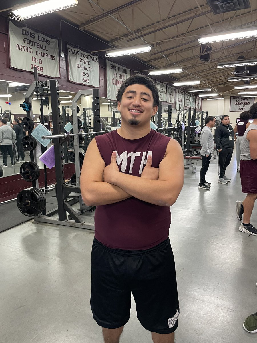 CoachAndyEHS's tweet photo. O-Line Dawg of the Day - Manny Villa. Manny is not only a hard worker but brings the juice all the time!  He’s an elite teammate!  #makeemquit #ennis #trenchmob #MTH @Team_Ennis https://t.co/iUWnLT8Twq
