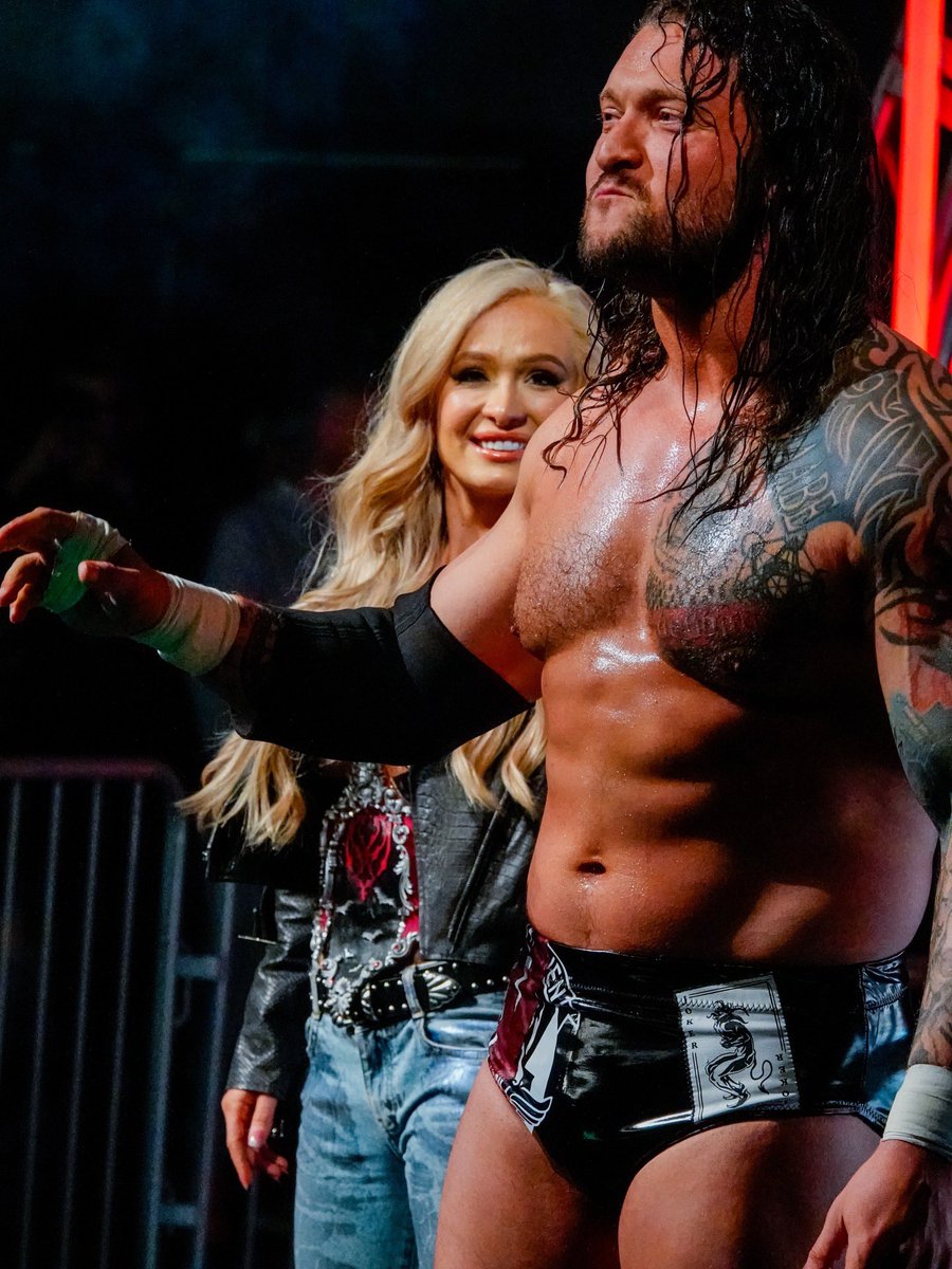 Scarlett tweet media