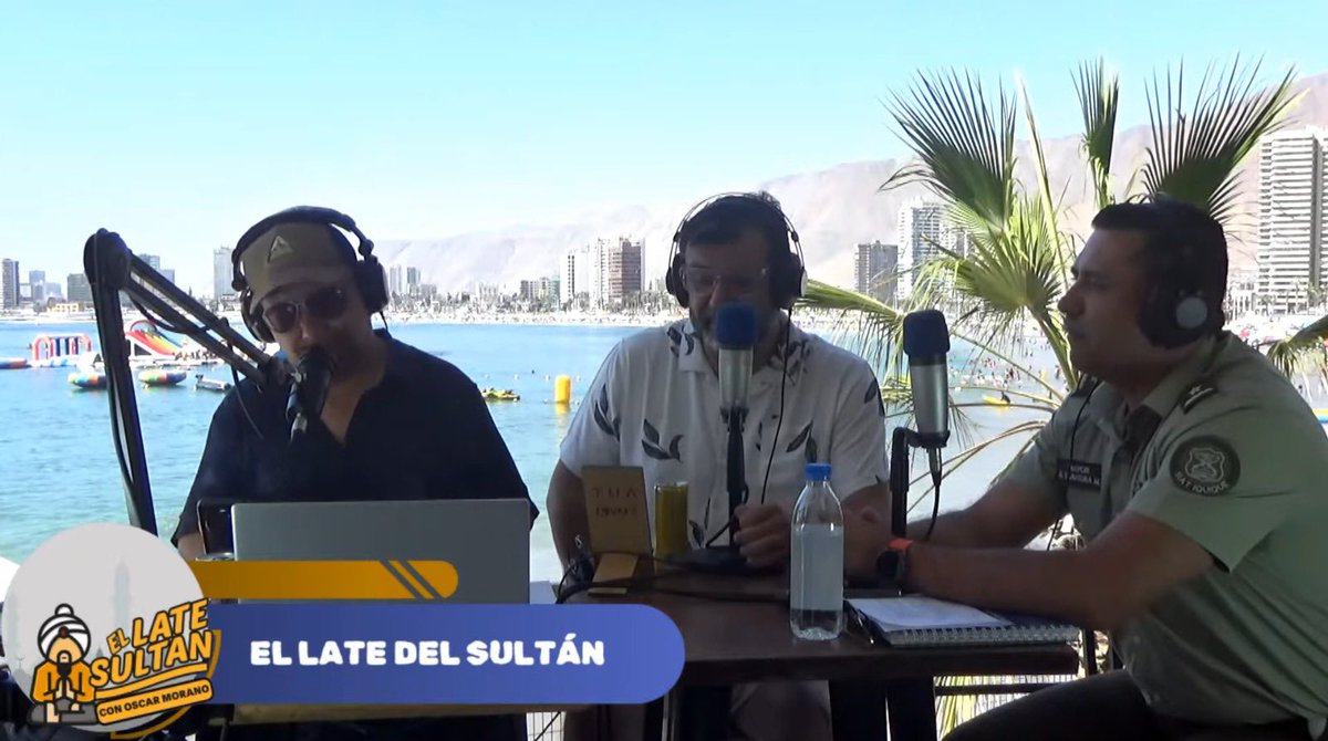 📍 #Iquique: El Jefe de la Unidad IAT Iquique participó en un espacio radial de <a href="/radiobravissima/">Radio Bravíssima</a>, abordando la prevención de siniestros viales y reforzando el llamado a la conducción responsable y al respeto de la normativa de tránsito 🚔🛣️
#CarabinerosDelCentenario