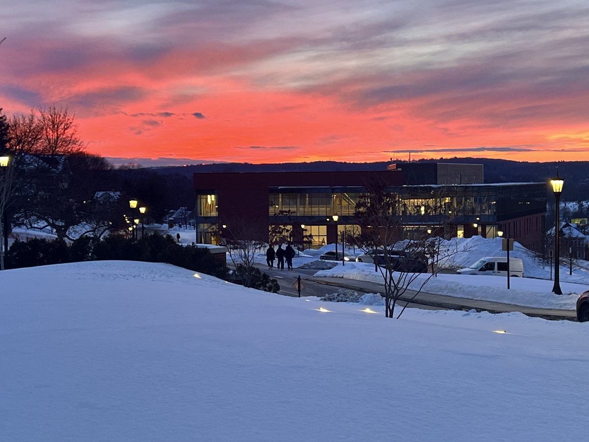 College of the Holy Cross tweet media