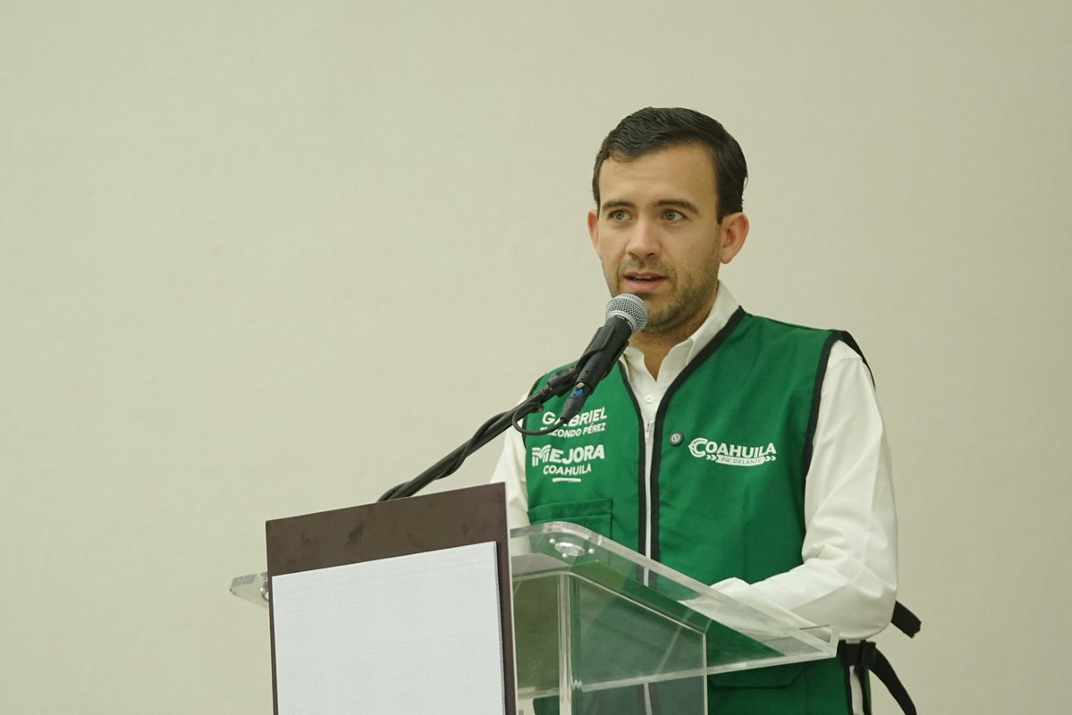 MejoraCoahuila's tweet image. En #Acuña entregamos escrituras a más de 300 familias, dando certeza y tranquilidad a su patrimonio.

#CoahuilaPaDelante #APasosDeGigante #MejoraEnTuColonia