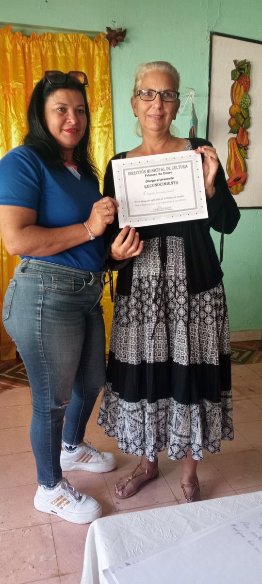 Se analiza en el Balance anual de cuadros en la dirección de Cultura la necesidad y la obligación de completar las reservas de cuadros así como su preparación. #1roDeEneroDeVictorias  #CiegoDeAvila #Cuba <a href="/PartidoPCC/">Partido Comunista de Cuba</a> <a href="/Cultura/">Cultura</a> <a href="/Agramontinof/">El Agramontino</a> <a href="/AlfreMene37409/">Alfre Menendez</a>
