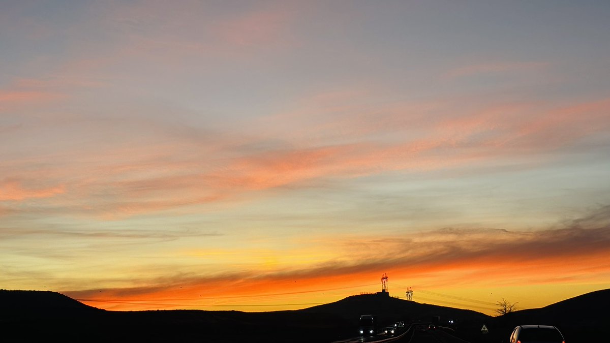 Vakti gelince gitmenin adıdır günbatımı…
Ömürden , gönülden, günden …