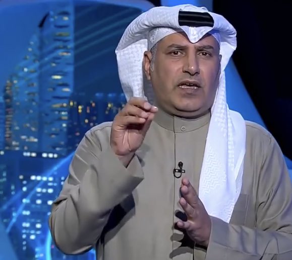 SaudiNews50's tweet image. مفاجئة صادمة من الخبير التحكيمي "عبدالله القحطاني":

الحكم الرابع في مباراة القادسية والهلال أشار إلى حكم المباراة بطرد لاعب الهلال كنو للسلوك المشين، وطلب منه الرجوع لتقنية الفيديو لمراجعة الحالة إلا أنه تجاهل ذلك.

-