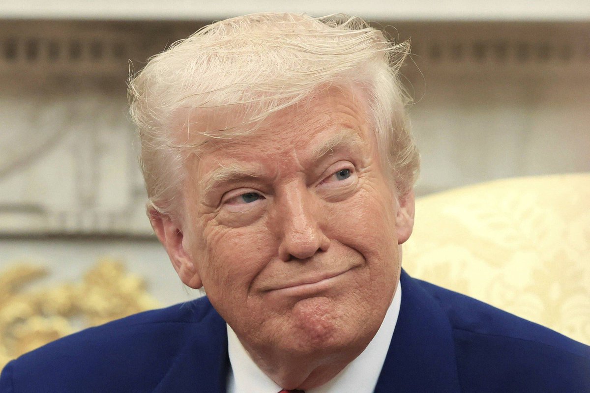 AlertesInfos's tweet image. 🚨🇺🇸 FLASH | Donald Trump aurait contraint une mineure âgée de 13 ou 14 ans (à l’époque) à lui faire une F*LLATION, laquelle l’aurait mordu et ri avant que le président des États-Unis ne la FRAPPE au visage. Les faits remonteraient à il y a 35 ans. (documents Epstein)