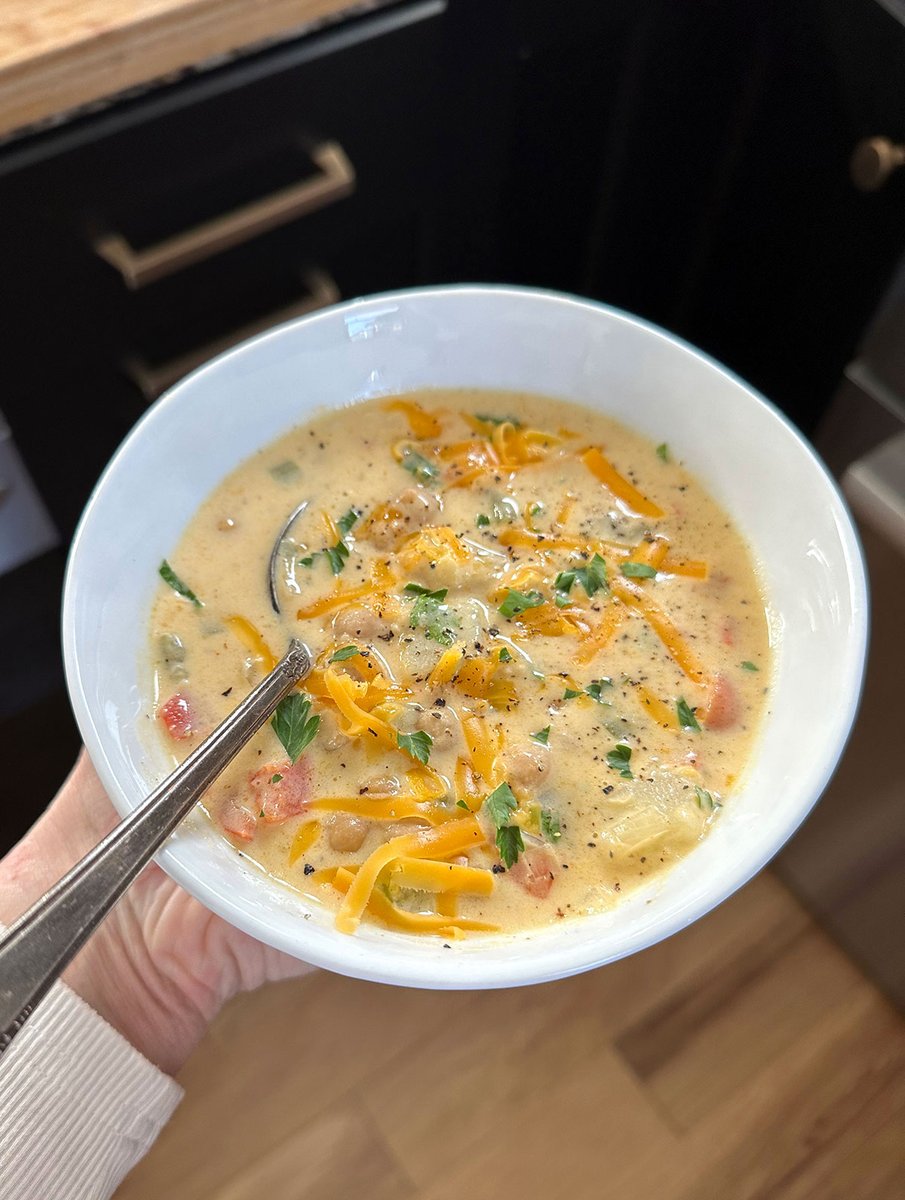 Sarah Bond | Live Eat Learn tweet media