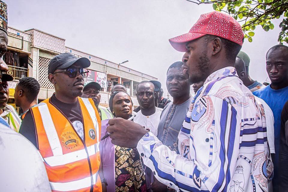 SamirMuham23192's tweet photo. PRESS STATEMENT ON THE ASSAULT OF PEPSA STAFF DURING SANITATION SUPERVISION AT BUKURU MARKET

The Plateau Environmental Protection and Sanitation Agency (PEPSA) strongly condemns the assault and attack on its staff during a routine sanitation supervision exercise at Bukuru Market, particularly the Hamaz section.

PEPSA wishes to state clearly that it is completely unacceptable for any individual or group to attack officers who are lawfully carrying out their legitimate duties. Our personnel are deployed daily to ensure a cleaner, safer and healthier environment for all; often including the difficult task of evacuating refuse generated by the same public they serve. It is therefore both wrong and unjustifiable for a PEPSA staff to be assaulted simply for doing his/her job.

The staff in question was attacked because he cautioned an individual who was improperly throwing refuse. This act of violence is not only an affront to the Agency, but a direct threat to public order, public health, and the collective effort to maintain environmental sanitation across Plateau State.

PEPSA further notes that this unfortunate incident occurred despite sustained engagement with Bukuru Market leadership and stakeholders. The Agency has consistently carried out sensitization and awareness campaigns in the market and has also provided free polythene bags to market users to encourage proper waste collection and packaging, instead of dumping refuse on the median of the road and other illegal points. These efforts were intended to promote cooperation and compliance, not confrontation.

PEPSA remains committed to upholding the “polluter pays” principle and ensuring that individuals and organizations take responsibility for the waste they generate. We will not tolerate acts of intimidation, obstruction, or violence against our officers in the discharge of their lawful duties.

We call on market leaders, stakeholders, and the general public to cooperate with PEPSA in maintaining a clean and healthy Plateau State. Environmental sanitation is a shared responsibility, and protecting those who enforce sanitation laws is essential to safeguarding public health.

Signed
@SamuelNDapiya , 
Management
Director General, 
Plateau Environmental Protection and Sanitation Agency (PEPSA)