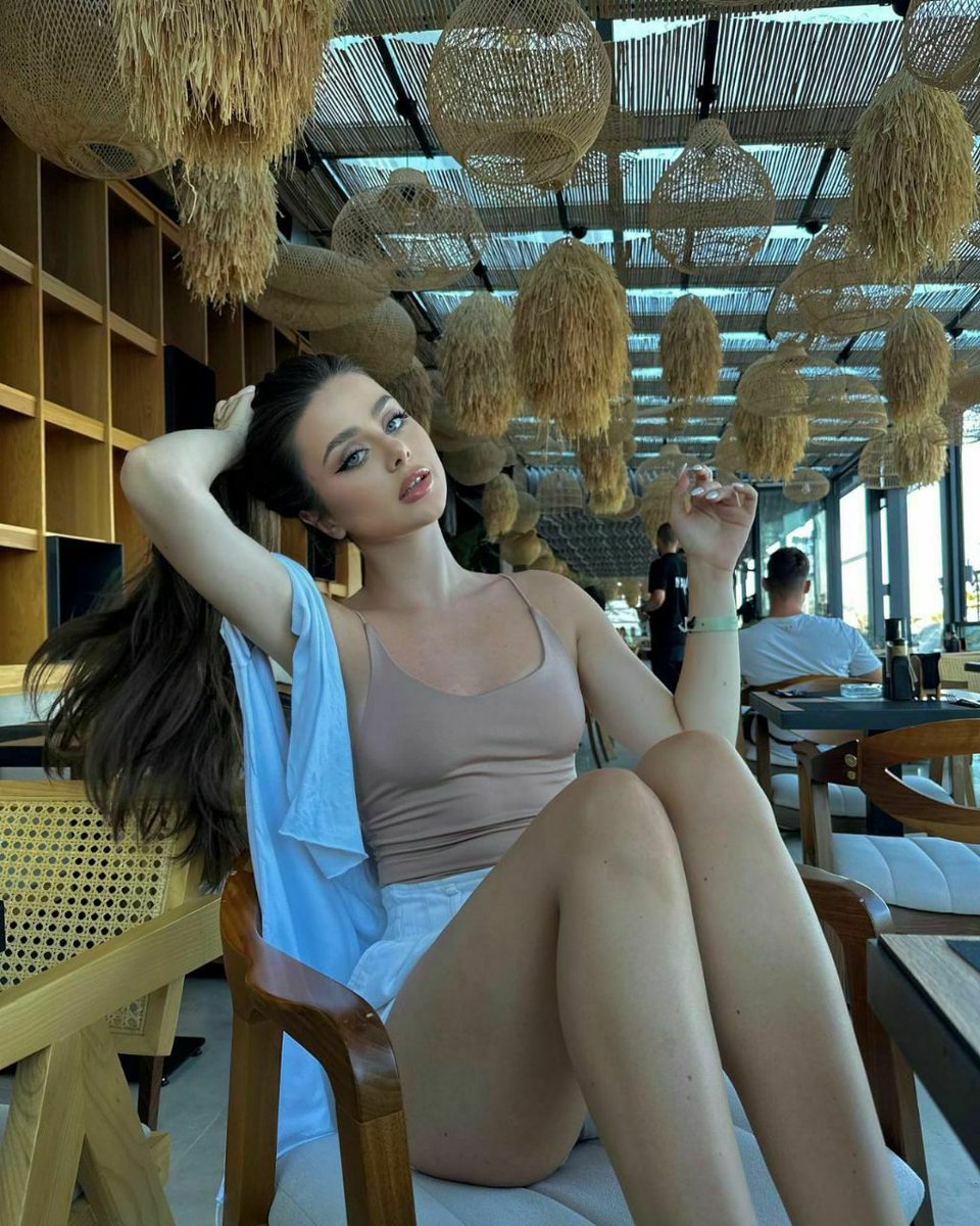 Goetzfam's tweet image. ⛓️ Stay real, even 🌻 when it’s hard and the journey keeps unfolding and that''''s enough for 💝 now and I''''m grateful for the little things