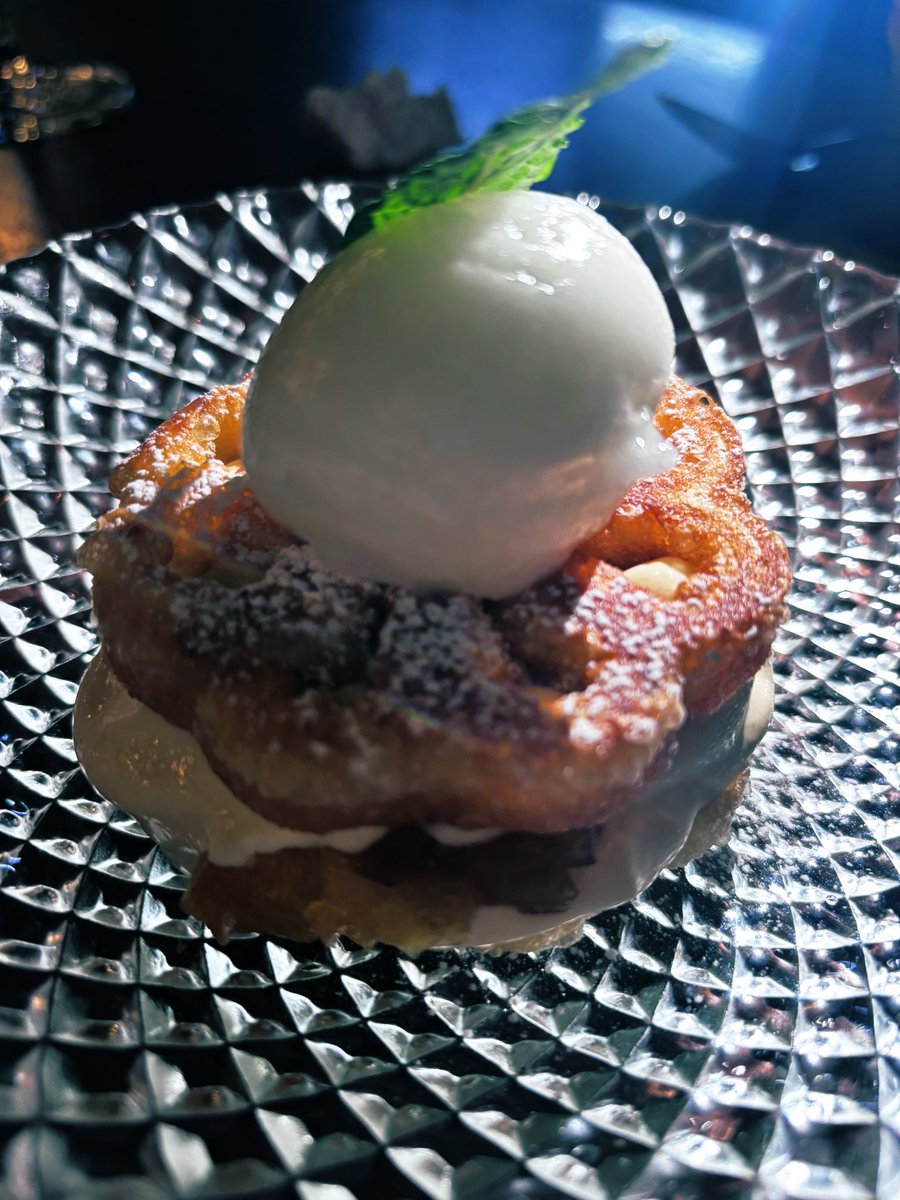 Umma Santander, sigue tan en forma como siempre.
TOP!