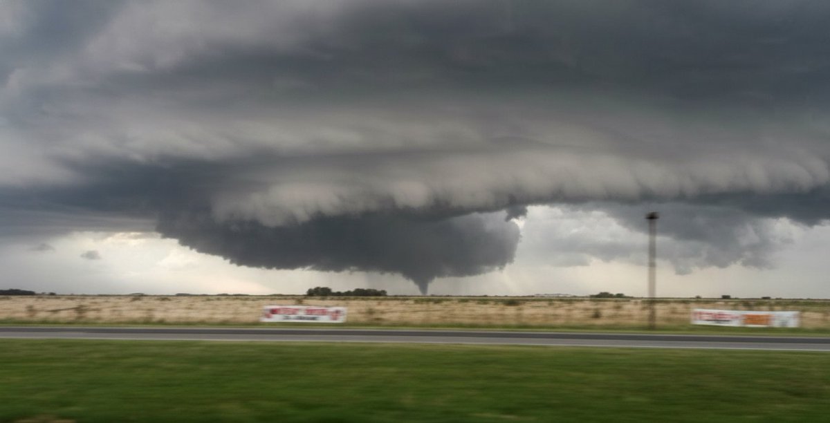 Tornados y Tormentas Argentina - Archivo tweet media