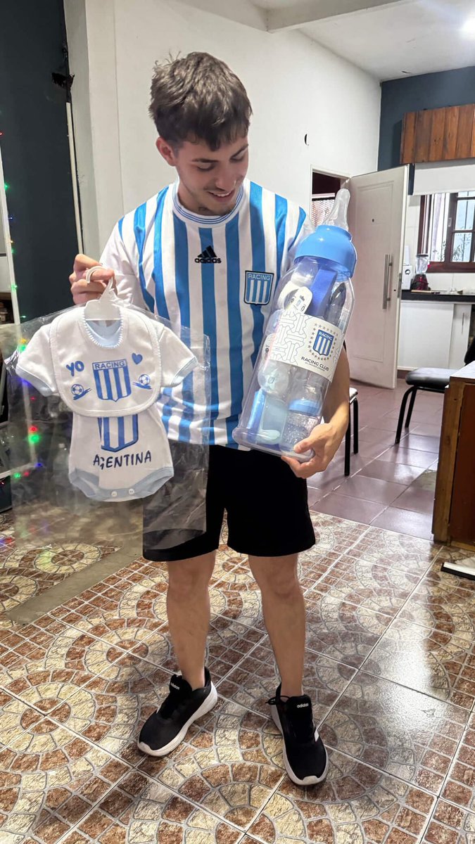 AlejoCiganotto's tweet photo. Los amo con toda mi alma https://t.co/zoKQA3gFjA