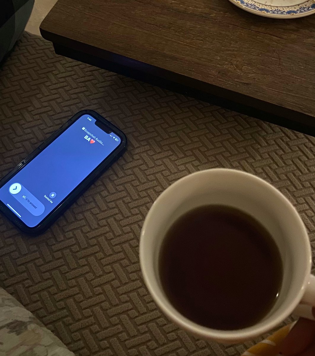 "كانت" جلسة أخواتيه جميله 
قبل الاتصال