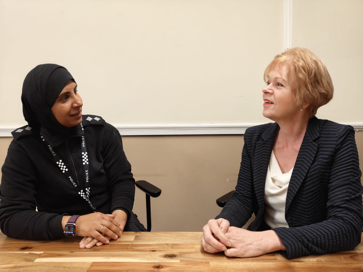 🗨👮🏽‍♀️ Today neighbourhood Inspector Nazia Kauser has met with MP Wendy Morton for a constructive meeting, taking a positive approach to address community priorities across Aldridge &amp; Brownhills neighbourhoods, including tackling issues such as antisocial behaviour &amp; vehicle crime.