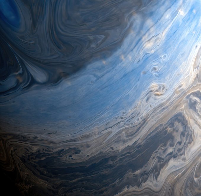 Black Hole tweet media