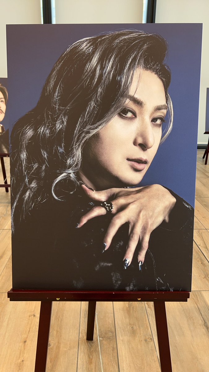 RYieFun's tweet image. 無事に新幹線に乗車し、いざハカタブルクへ🪶
今日は遅れもなさそうで、感謝です🍀
大好きなエリザベートの大好きな方々の大千穐楽を見届けてきます🕊️
大好きな原広実さんのお気持ちと共に💕