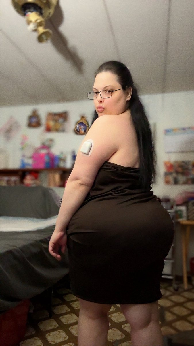 Morticia Addams ᥫ᭡ tweet media