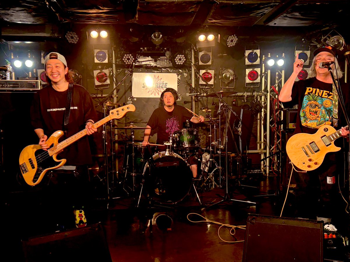 WaitforSunlight's tweet image. 昨日は両国サンライズありがとうございます
写真は@11maruokiku039y 菊まるちゃんに
撮ってもらいました📷
ありがとうございます🙏無事に10日目終了！
また来週は両国サンライズ👍
すでにレギュラー化してます🫠
ツアーファイナルも両国サンライズでかまします。
よろしくお願いします。…