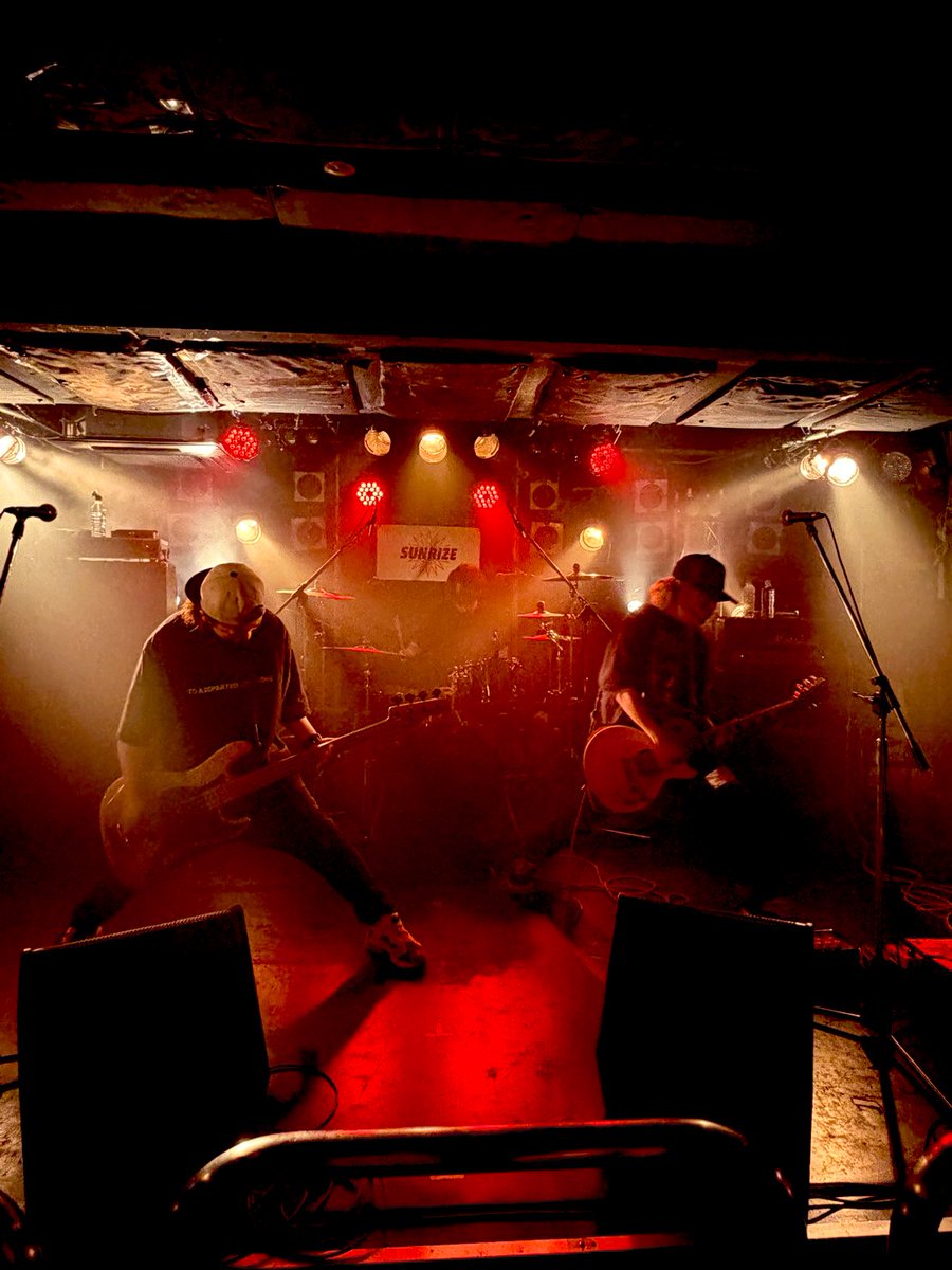 WaitforSunlight's tweet image. 昨日は両国サンライズありがとうございます
写真は@11maruokiku039y 菊まるちゃんに
撮ってもらいました📷
ありがとうございます🙏無事に10日目終了！
また来週は両国サンライズ👍
すでにレギュラー化してます🫠
ツアーファイナルも両国サンライズでかまします。
よろしくお願いします。…