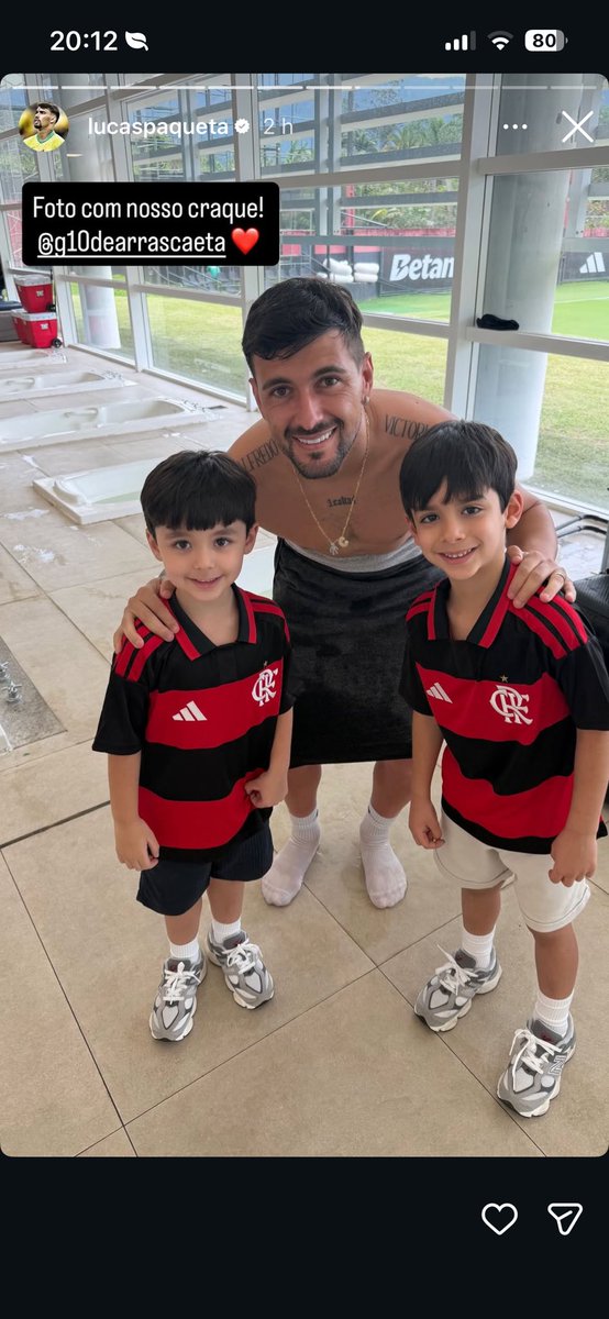 diasbernardotl's tweet photo. Filhos do Paquetá com o nosso 10 😍 https://t.co/qW9bIkHsGk