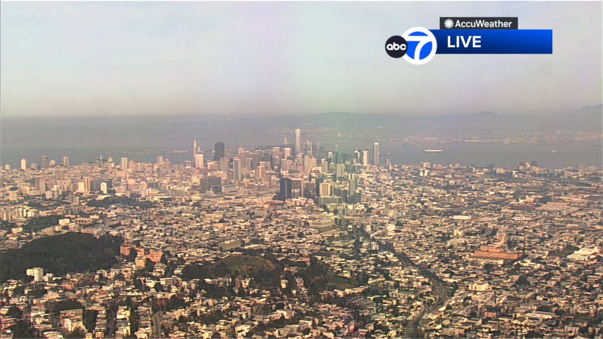 SandhyaABC7's tweet image. Seeing high clouds &amp;amp; haze out there today.  It's mild for most areas.  Keeping the mild weather going for your weekend plans so enjoy it!  #ABC7now #SanFrancisco #BayArea #CAwx