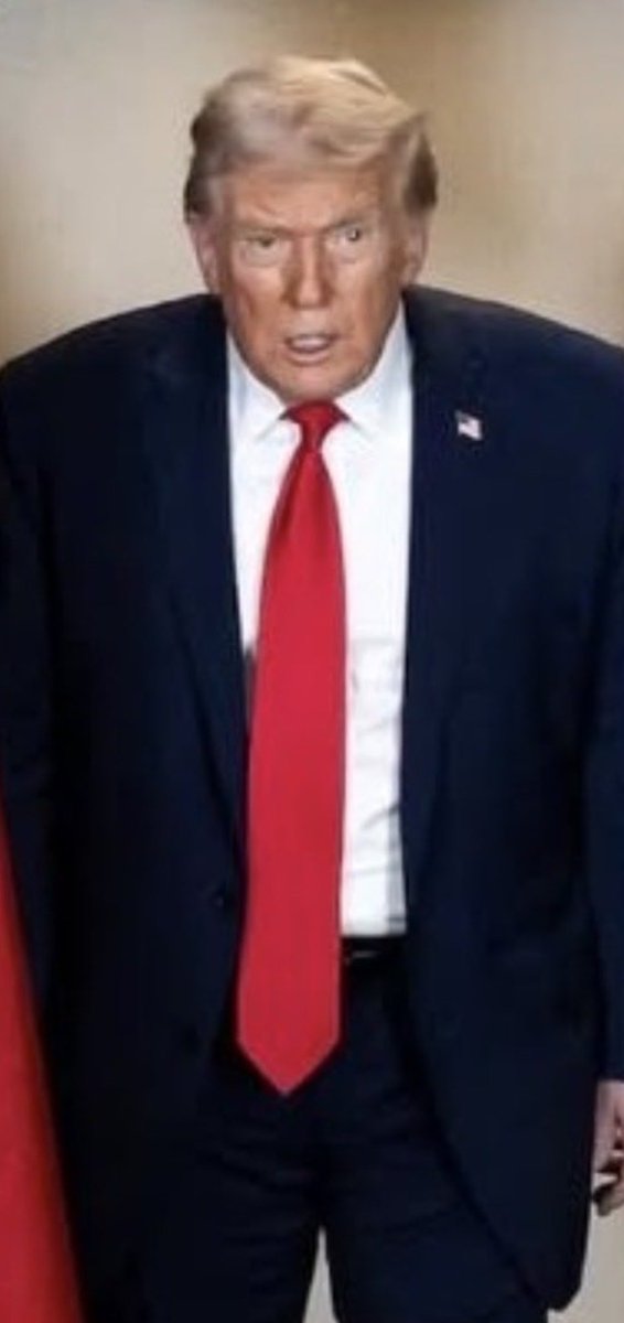 U2Fella's tweet image. Look at his eyes. My mother has this type of dementia and same posture