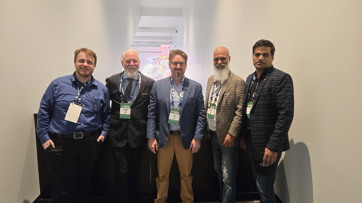 kyleseeback's tweet image. Great to be in Calgary with some of my delegates from Dufferin-Caledon to support @PierrePoilievre!