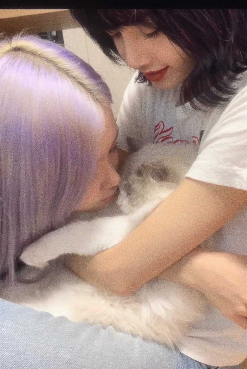 ِ (@rlsoftmoments) on Twitter photo 