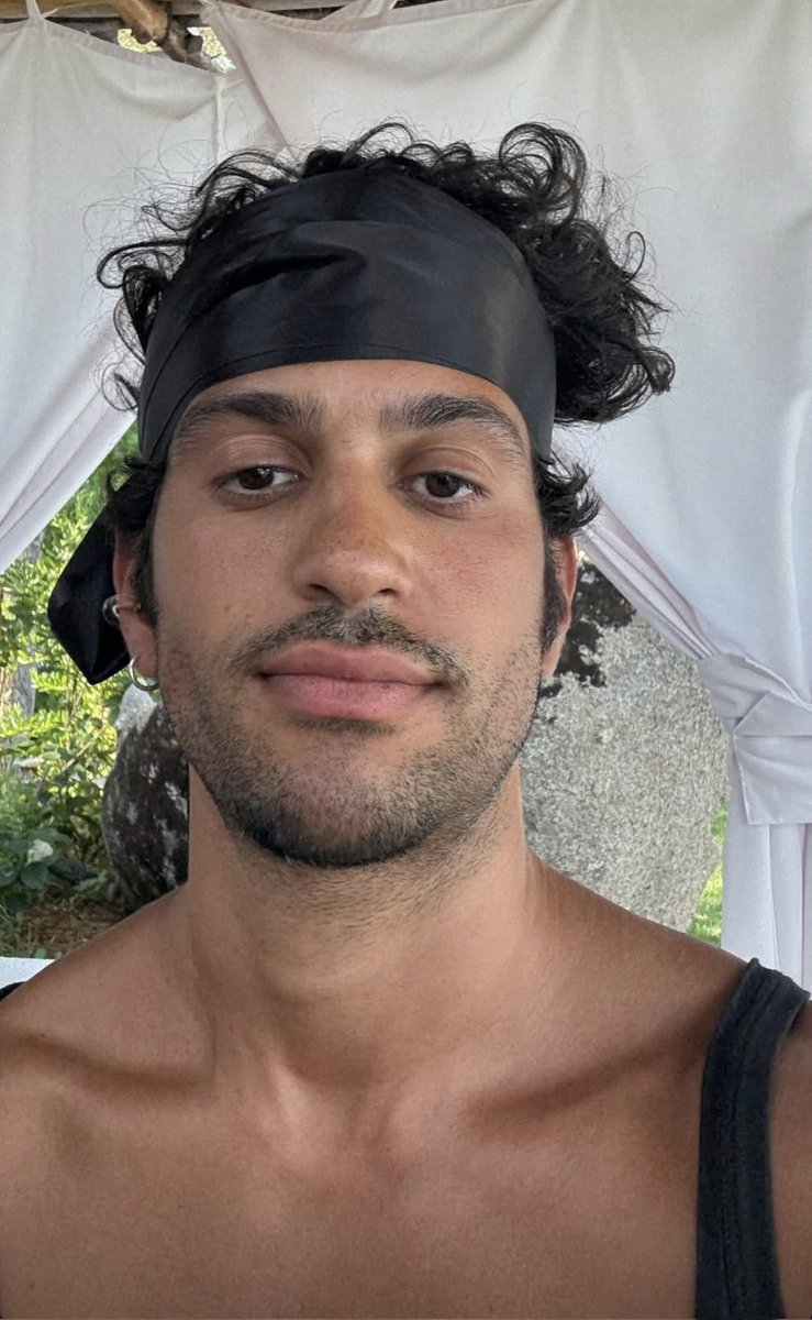 queste #Mahmood 🩷