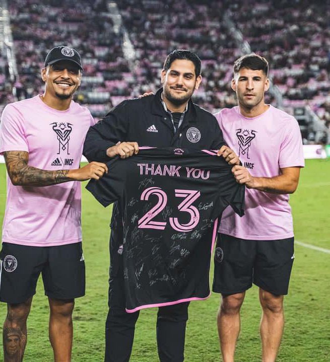 PANCHO MOLESTINA tweet media