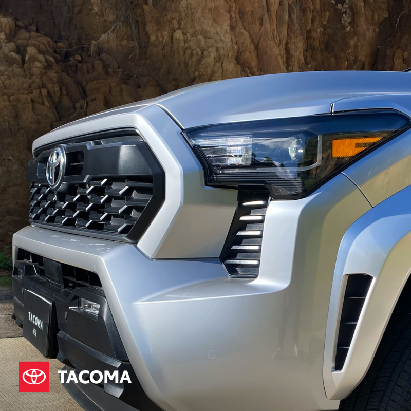 ToyotaMex's tweet photo. Diseñada para no pasar desapercibida. Tacoma es más que una pick-up, es un estilo de vida.
