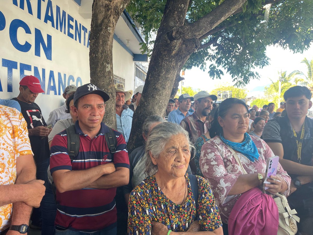 El motivo de la cita fue informar sobre el trabajo Legislativo y territorial, con énfasis en la producción de maíz y maicillo generada con las máquinas desgranadoras de maíz y maicillo.