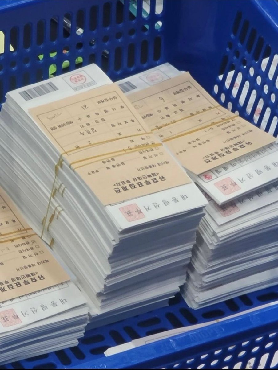 다시 보는 6.3 대선 

어느 벽돌 공장에서 왔니?