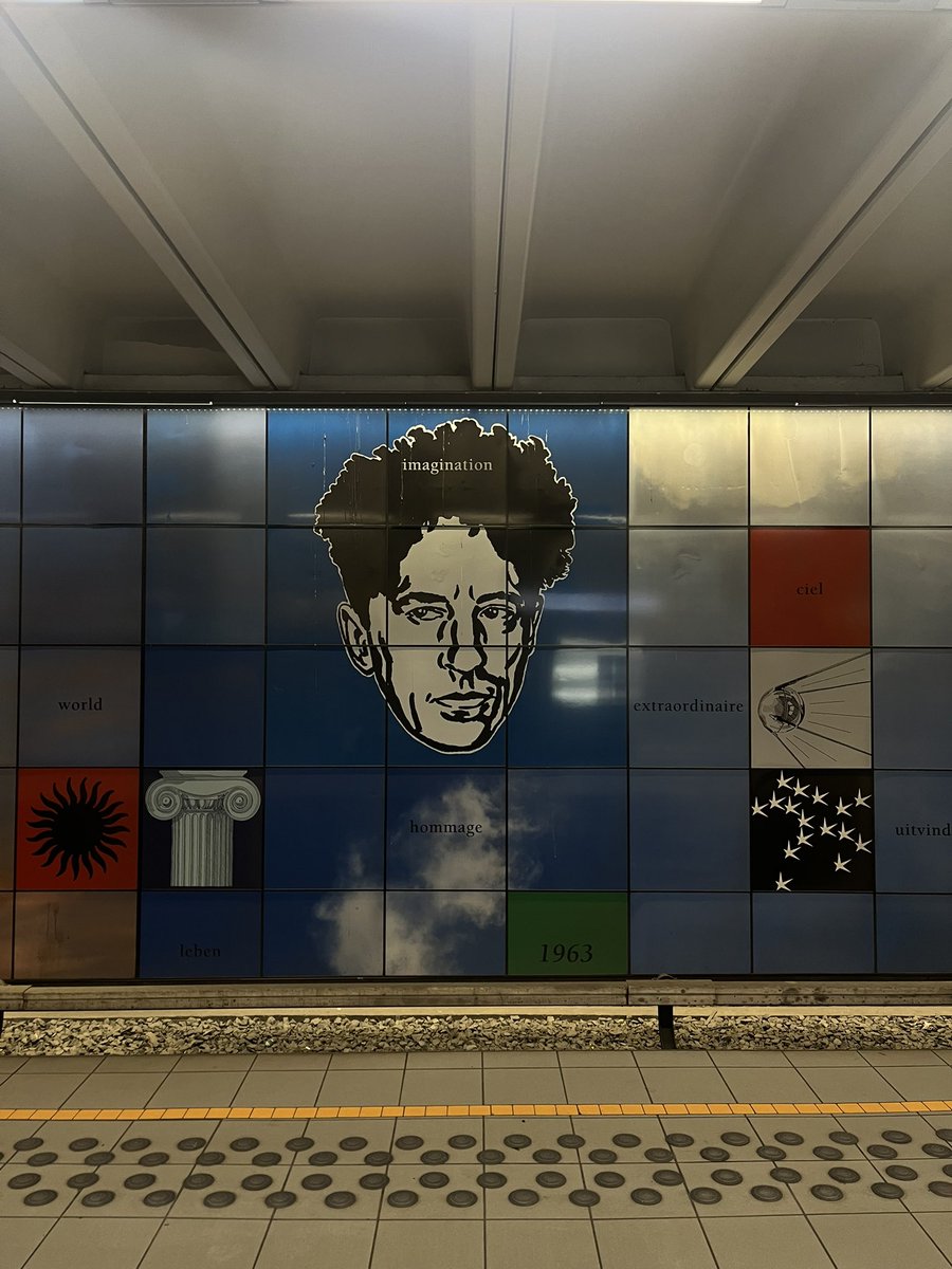 o metrô de bruxelas é lindo, mutuals!