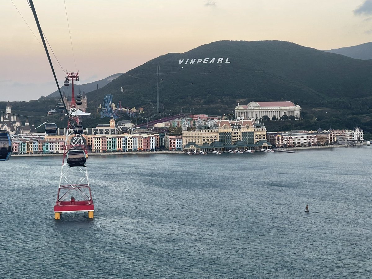 BGunbars's tweet image. Тоглоом гэхээр л явж байдаг хүүхдээрээ юм дөө чаос