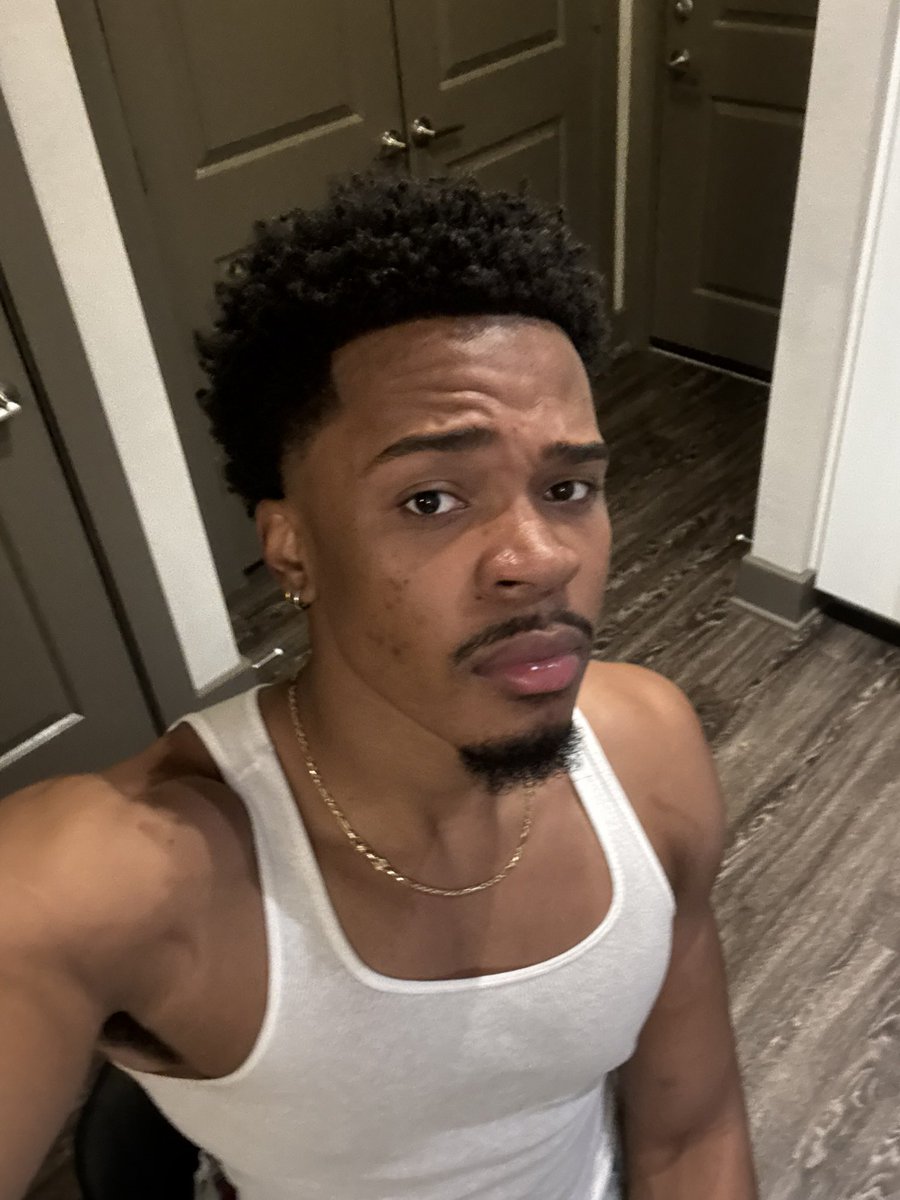 𝔻𝕖𝕧𝕚𝕠𝕟 :) tweet media