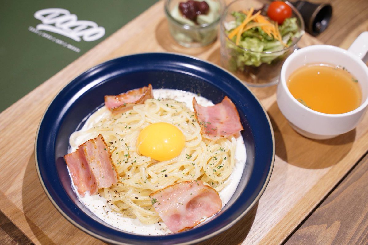 cafe DODO @つけナポリタンと和風オムライスと固めプリン tweet media