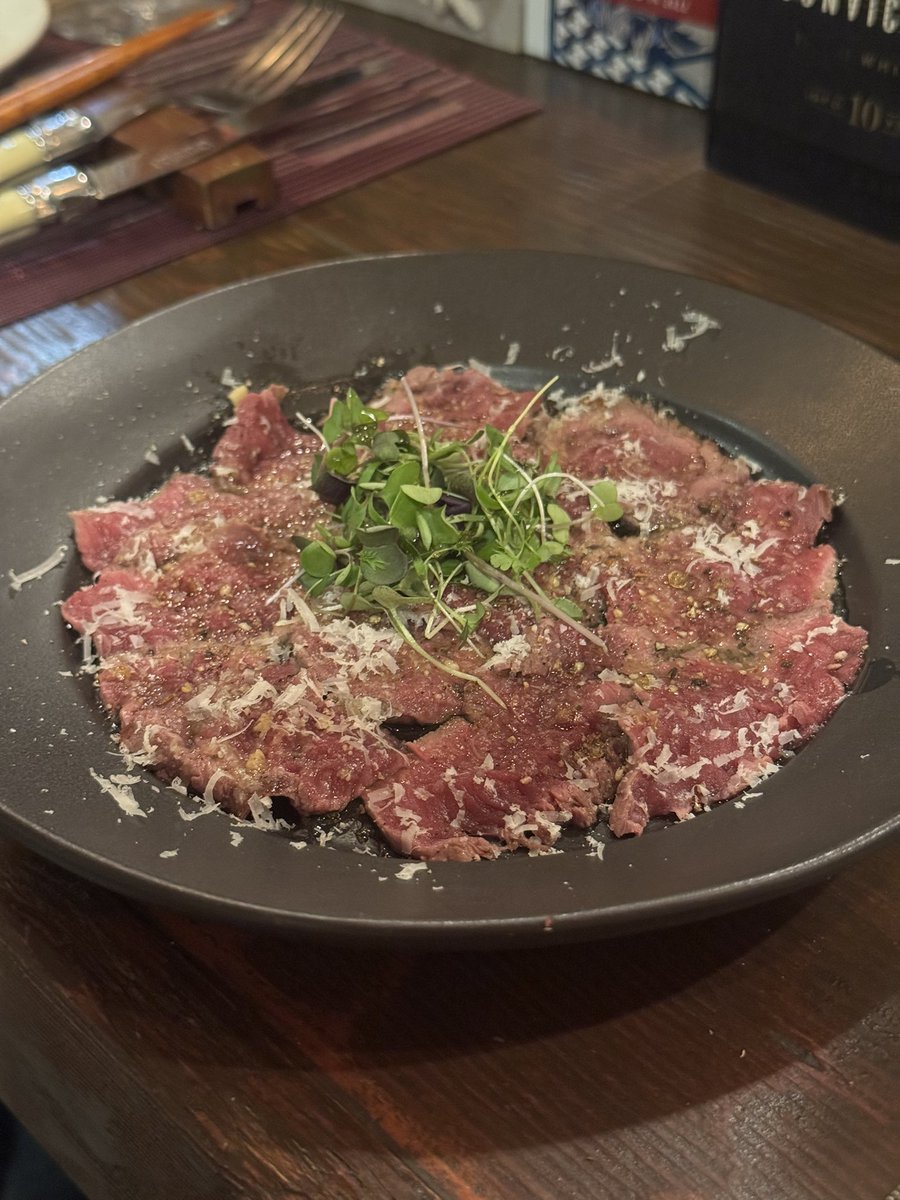 美味しいご飯が食べたいなん
これは友達と食べに行ったんだけど
関東で鹿肉食べられるお店知りませんか？？
鹿肉とかイノシシとかそういうの食べられるお店知ってたら教えてください🙇‍♀️