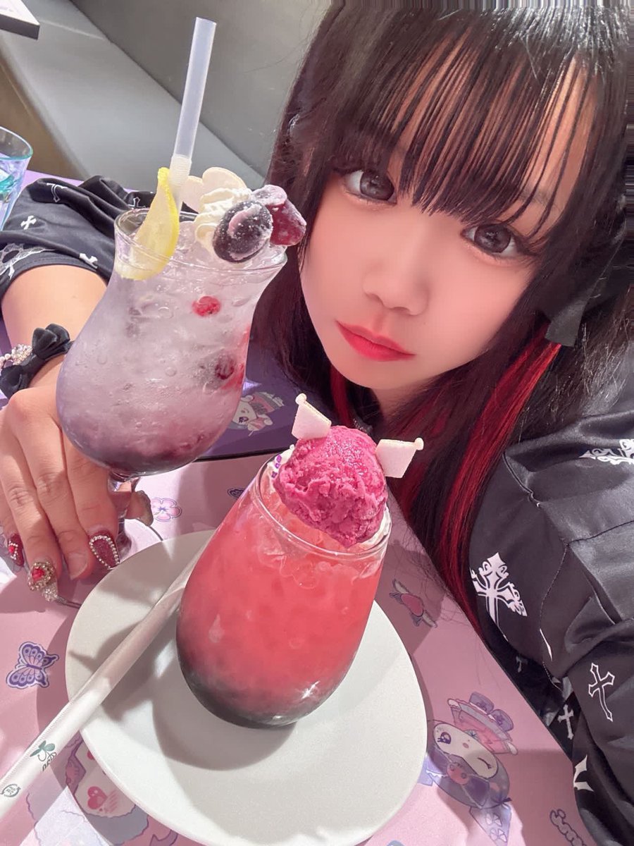 おはまゆ( ▔•з•▔ ) 仕事おやすみです☺️ 暇すぎて(ひ・ω・ま) 何