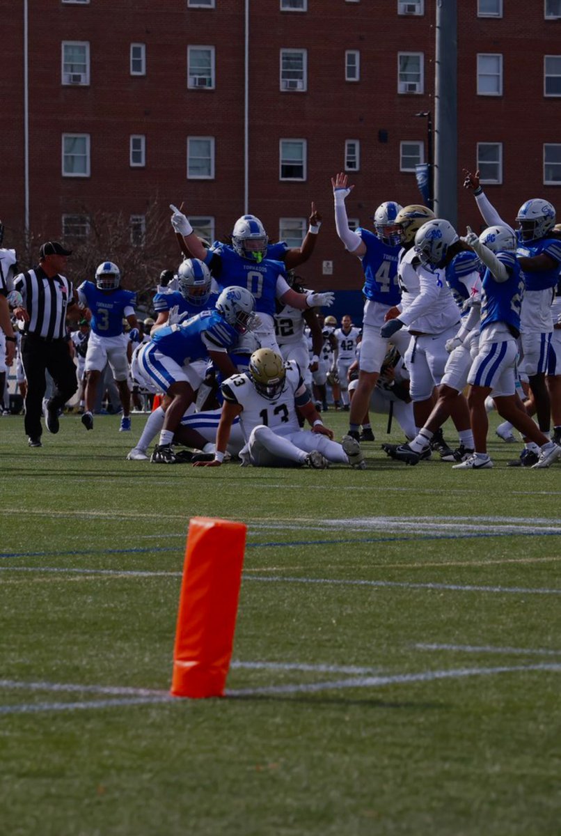 Adrien Allen tweet media