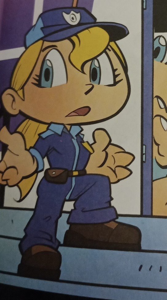 Oficial Lucy👮‍♀️👱‍♀️ #CoMPaS #CoMPaSLibrosSaga