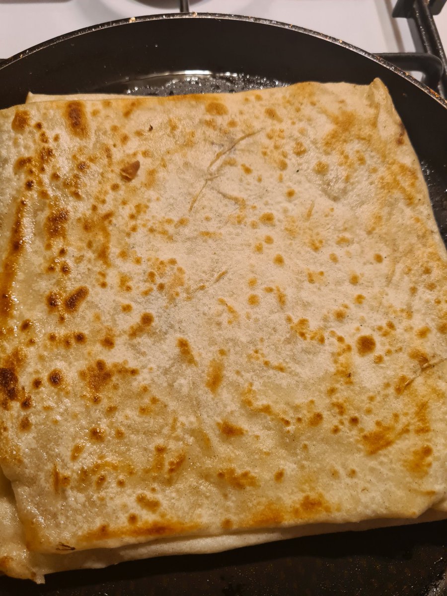 Turkoglu17's tweet image. Evet bu saatte ...#GeceyeNotum