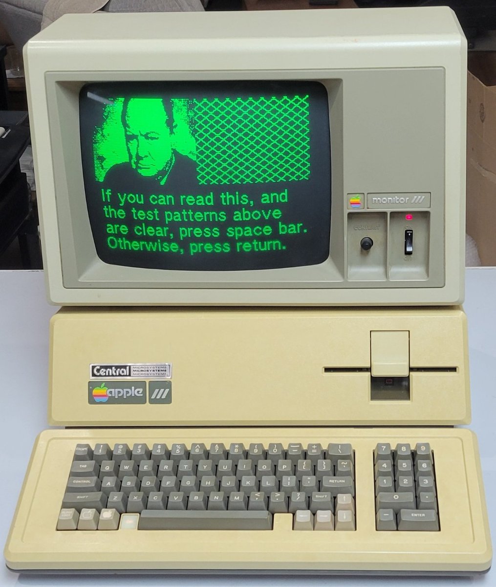 My Apple III is complete! I wasn’t sure I was ever going to find a 9 key for it. But the gaping hole is now plugged. Combined with a proper Monitor III it’s looking good.
#retrocomputing #apple #appleiii #apple3