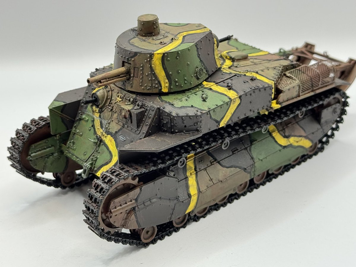 akky_Tank8's tweet photo. #今月作ったプラモ晒そうぜ
九五式重戦車ロ号
八九式中戦車(甲)
どちらも迷彩の境界に黒縁があります
#zoomodel #九五式重戦車 #ZITADER #イ号ハイブリッド 再臼式砲塔 #ファインモールド #八九式中戦車甲型 #ETモデル #八九式中戦車可動履帯 https://t.co/CjfOdoPurF