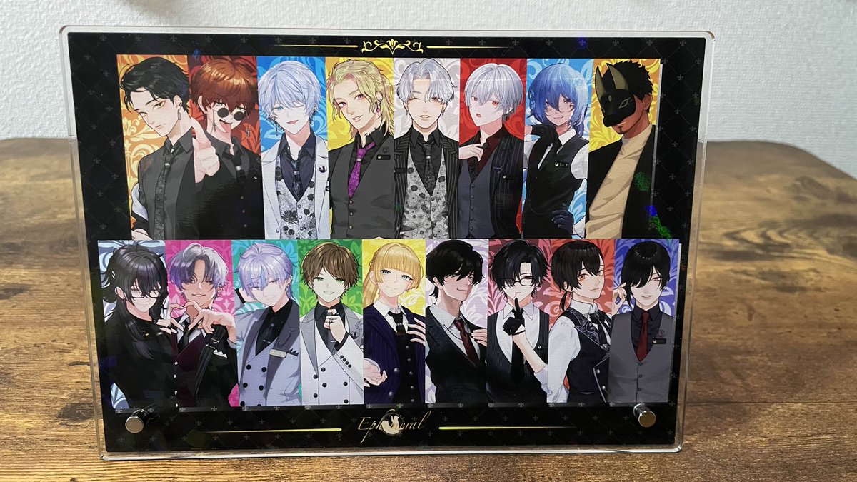 こちらは《激レア賞》ホログラムアクリルプレート 17人が大集合して