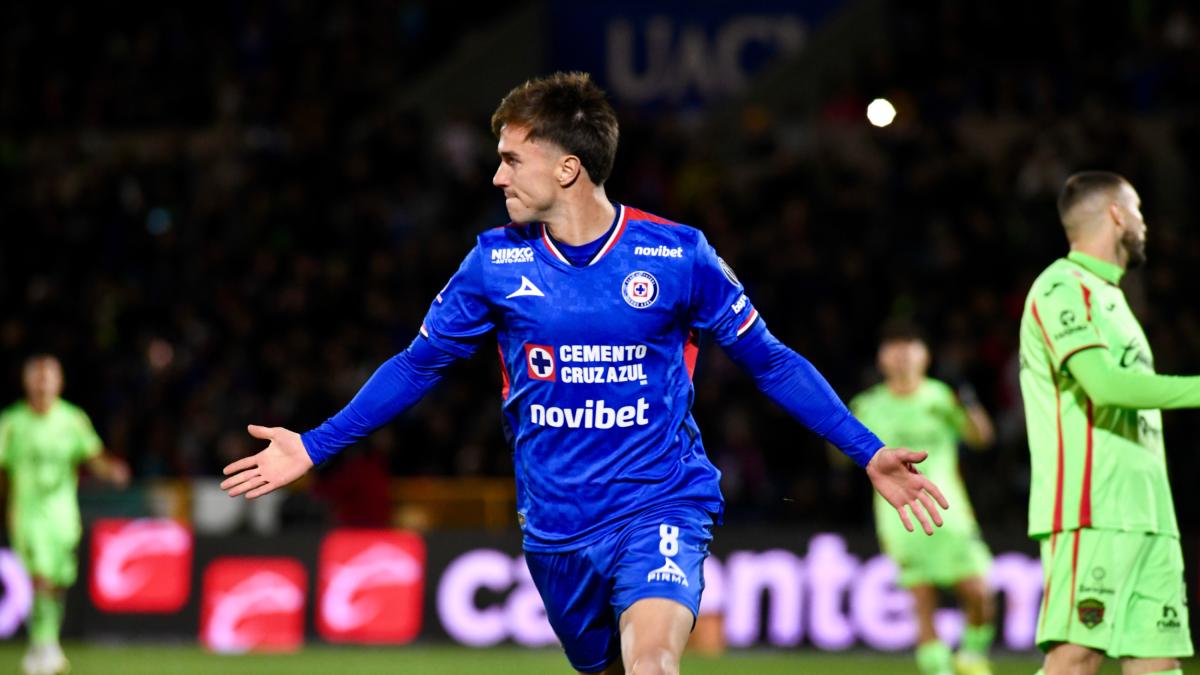 HistorialAzul's tweet image. Termina el partido.

¡DRAMÁTICO TRIUNFO CELESTE!

La Máquina sufre demasiado, pero saca su segundo triunfo en la historia de la Liga MX en el Olímpico Benito Juárez.

JUÁREZ 3-4 CRUZ AZUL