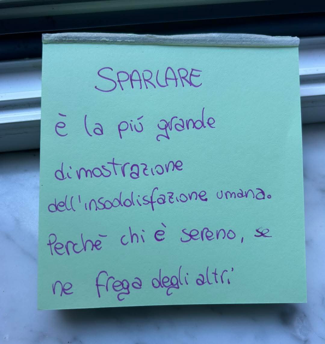 EmileeLy's tweet photo. Buon sabato🤍 🖤 https://t.co/f6GJUgKaws