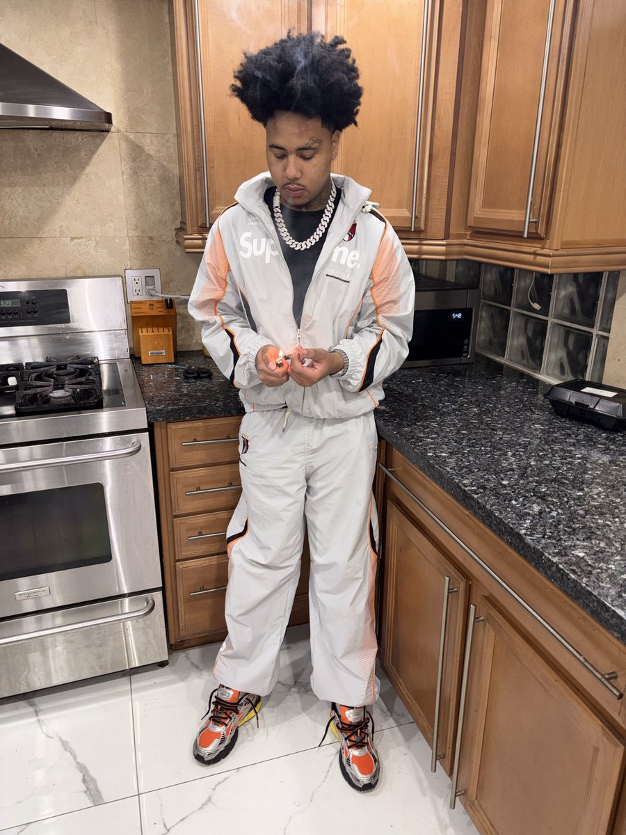 It’s 50tyy🅱️ tweet media