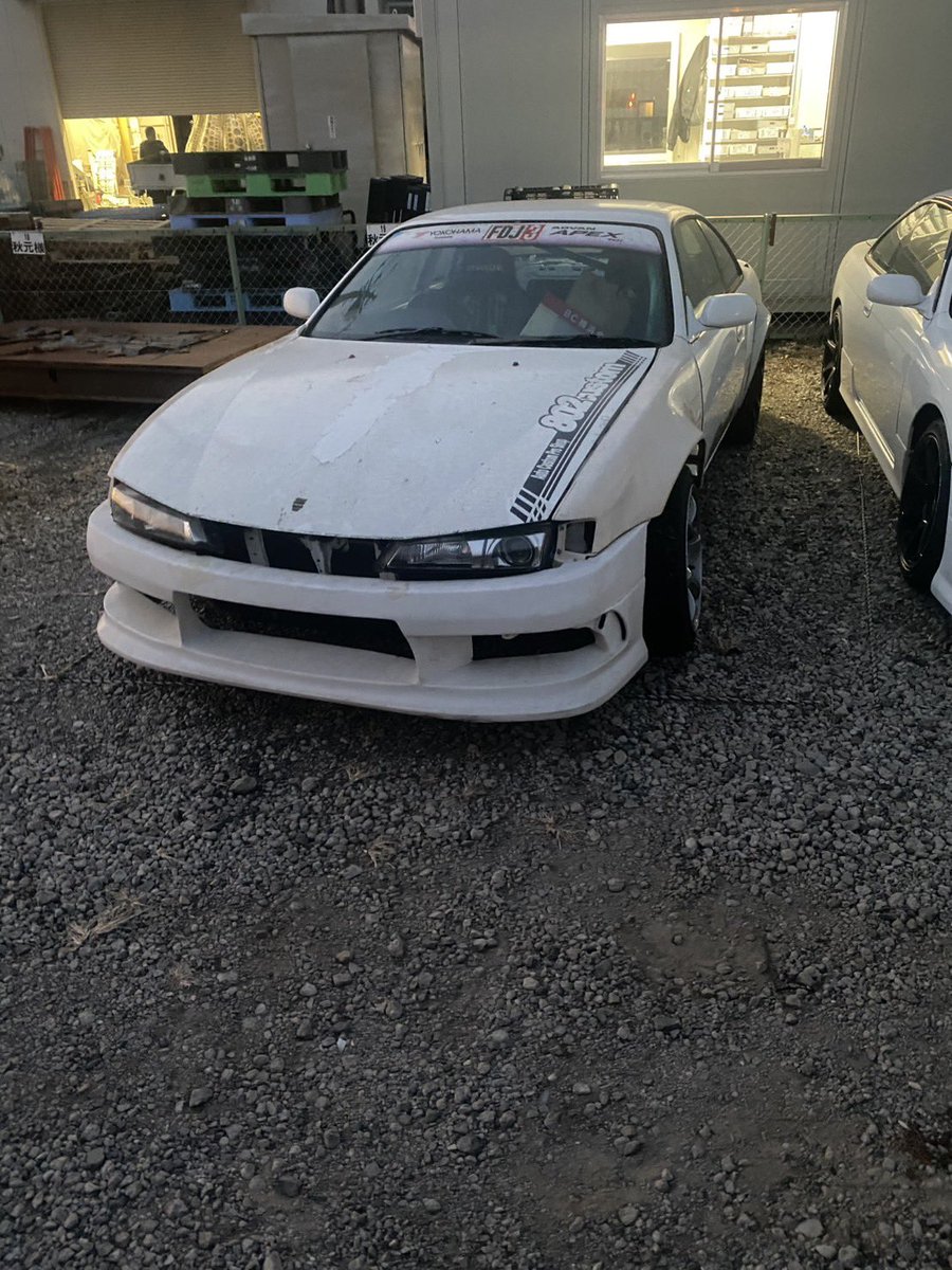 Trash_garage26's tweet photo. S14シルビア　売却
S13エンジン(OH後サーキット走行2回)
東名カム•強化メタル•S15ピストン•BOSSエキマニ(ゲート加工)•550cc•S15タービン(ブロー中)•ニスチューン
GKナックル•リア3点調整アーム
等
現状販売で160万
気になる方はDM下さい。 https://t.co/mRVc7JP4CU