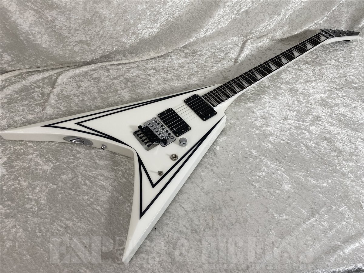 BIGBOSSekimae's tweet image. E-II SVが久しぶりの入荷です‼
WhiteにBlack Stripesが超クール🌊
王道のEMG81を2基マウント
更にブースターも搭載しています🎶
大変人気機種になっておりますので
気になる方はお早めに🔥🔥🔥

ご注文はこちらから🔽🔽🔽
digimart.net/cat01/shop58/D…